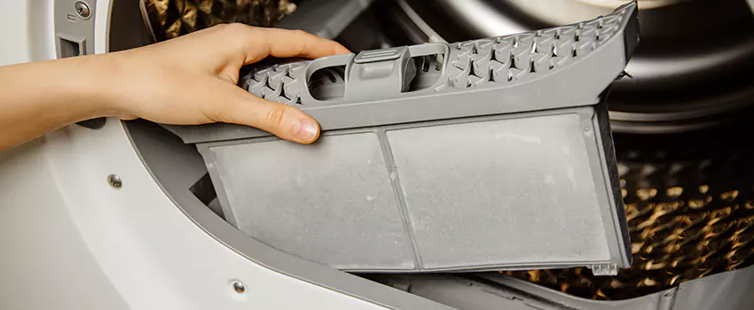 Signs Of A Clogged Dryer Lint Trap in Cohoes, New York